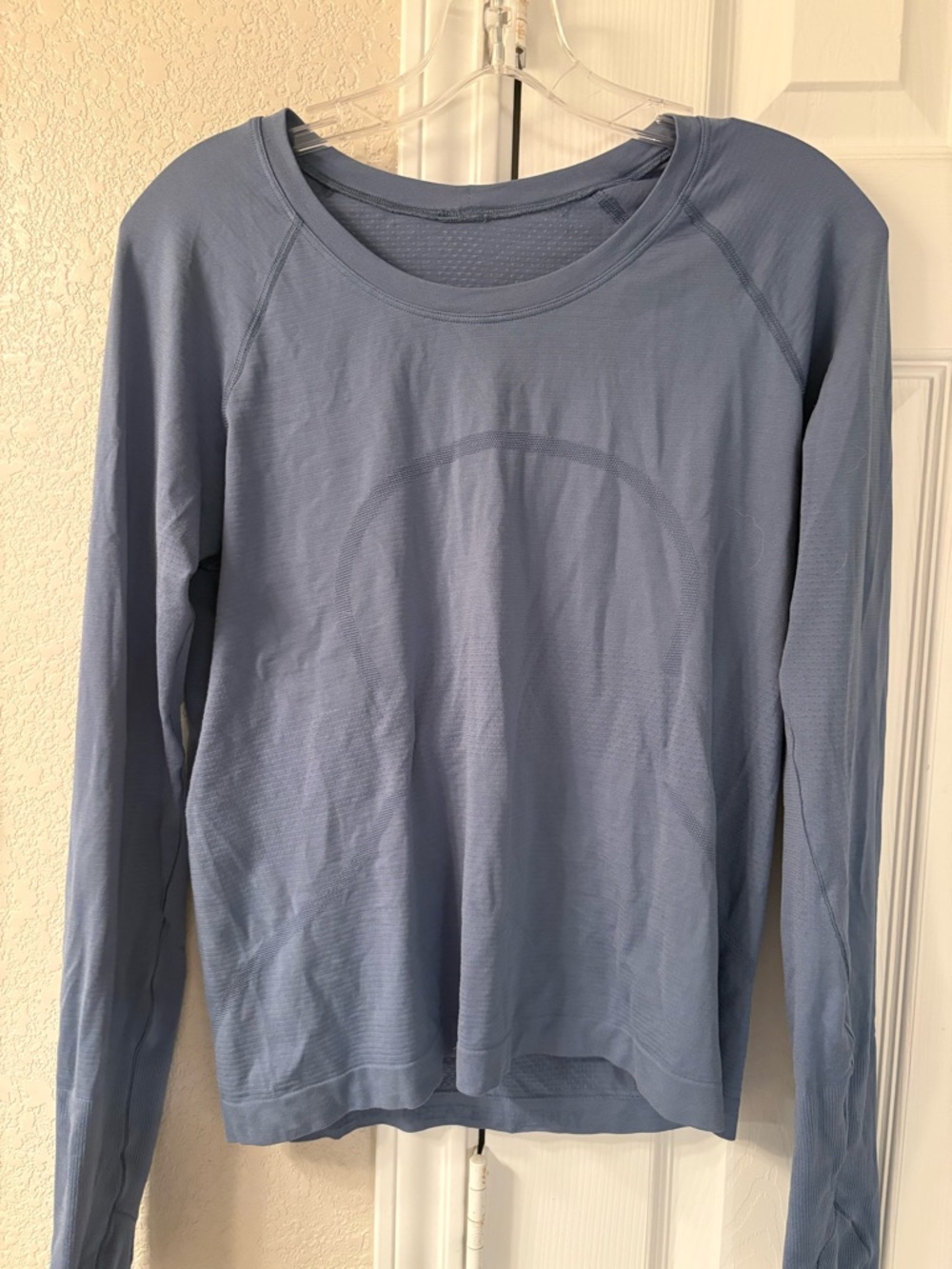 lululemon athletica Long Sleeve Tee in Dusty Blue